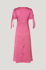 Pinkes Kleid mit Schleifendetails