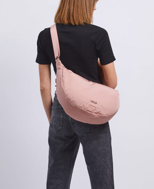 Große rosafarbene Crossbody Bag
